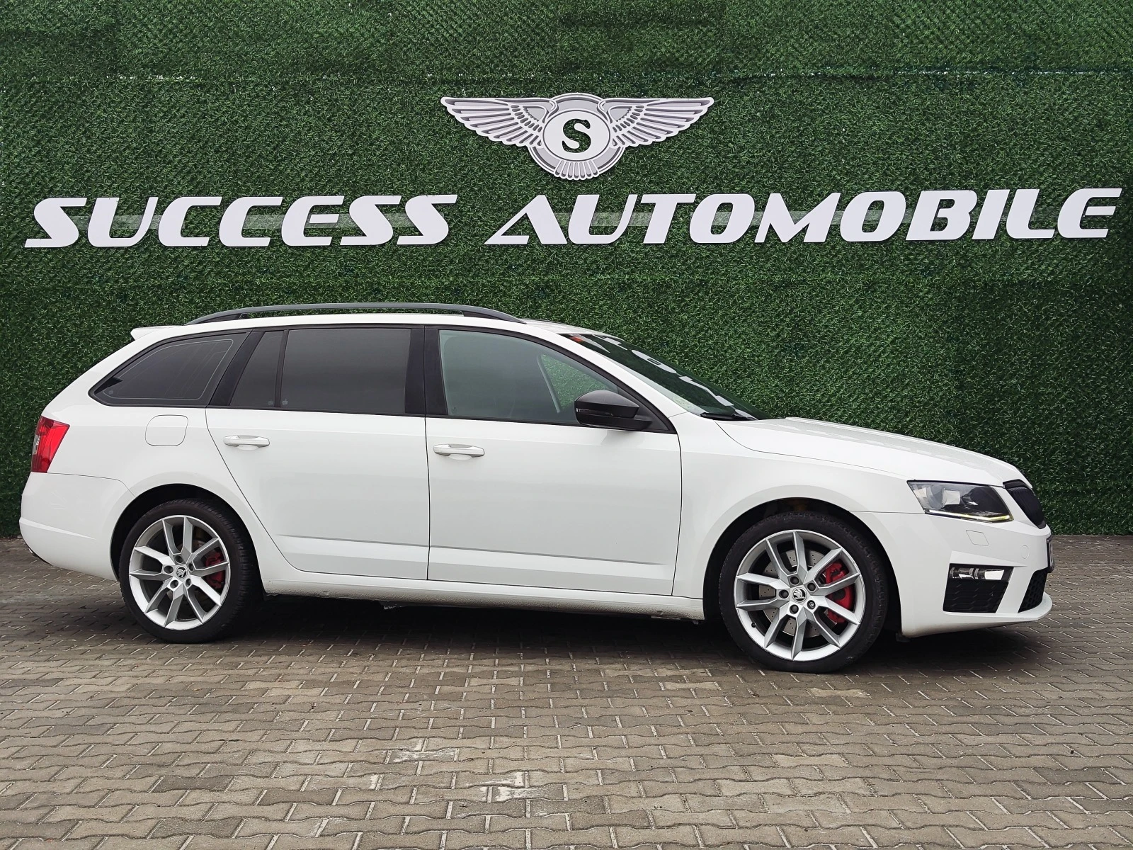 Skoda Octavia VRS* CARBON* RECARO* DSG* NAVI* PODGREV* LIZING - изображение 3