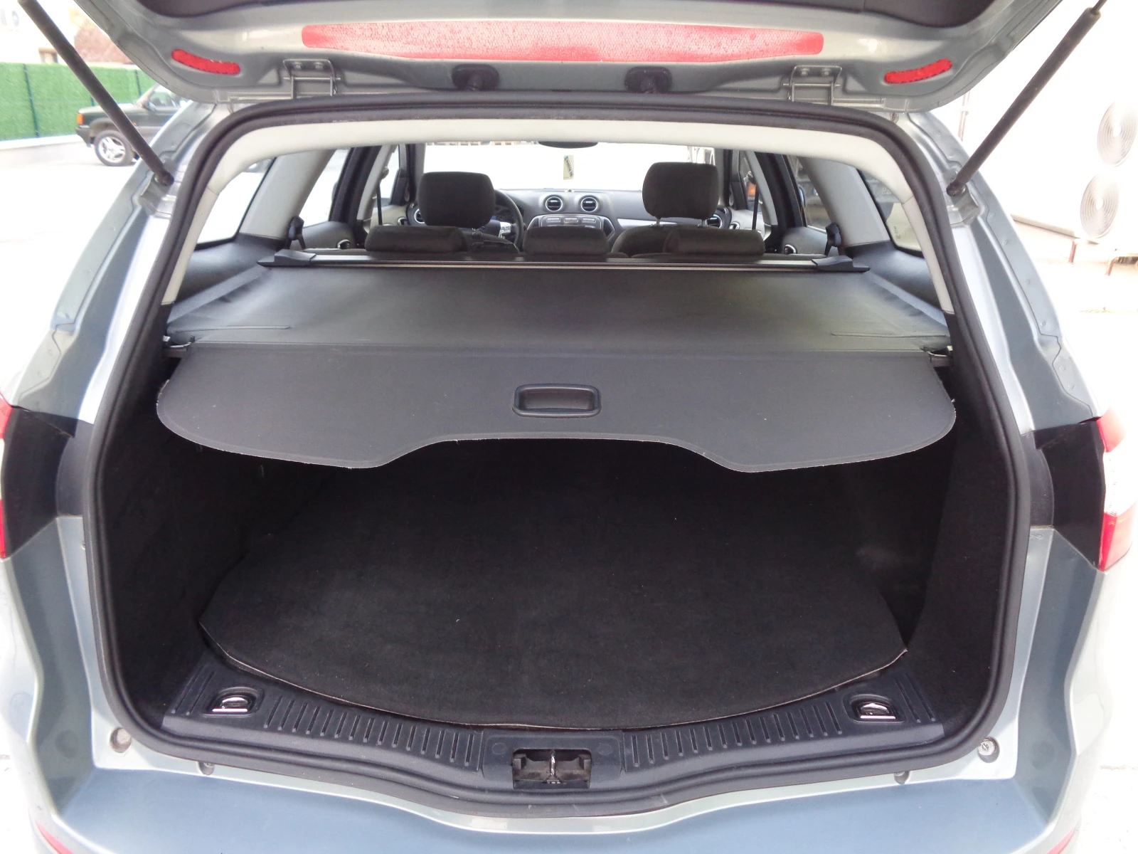 Ford Mondeo 2.0TDCI-NAVI-KAMERA-LIZING - изображение 8