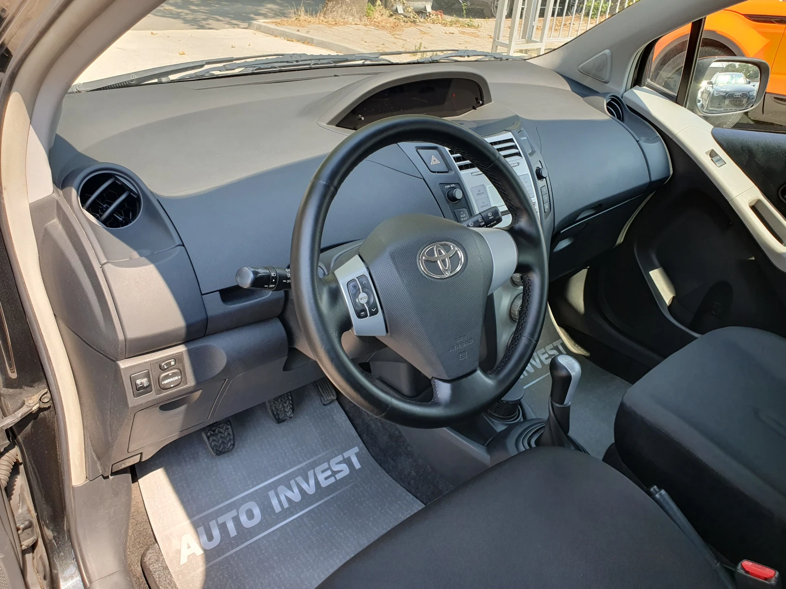Toyota Yaris КАТО НОВA - изображение 10