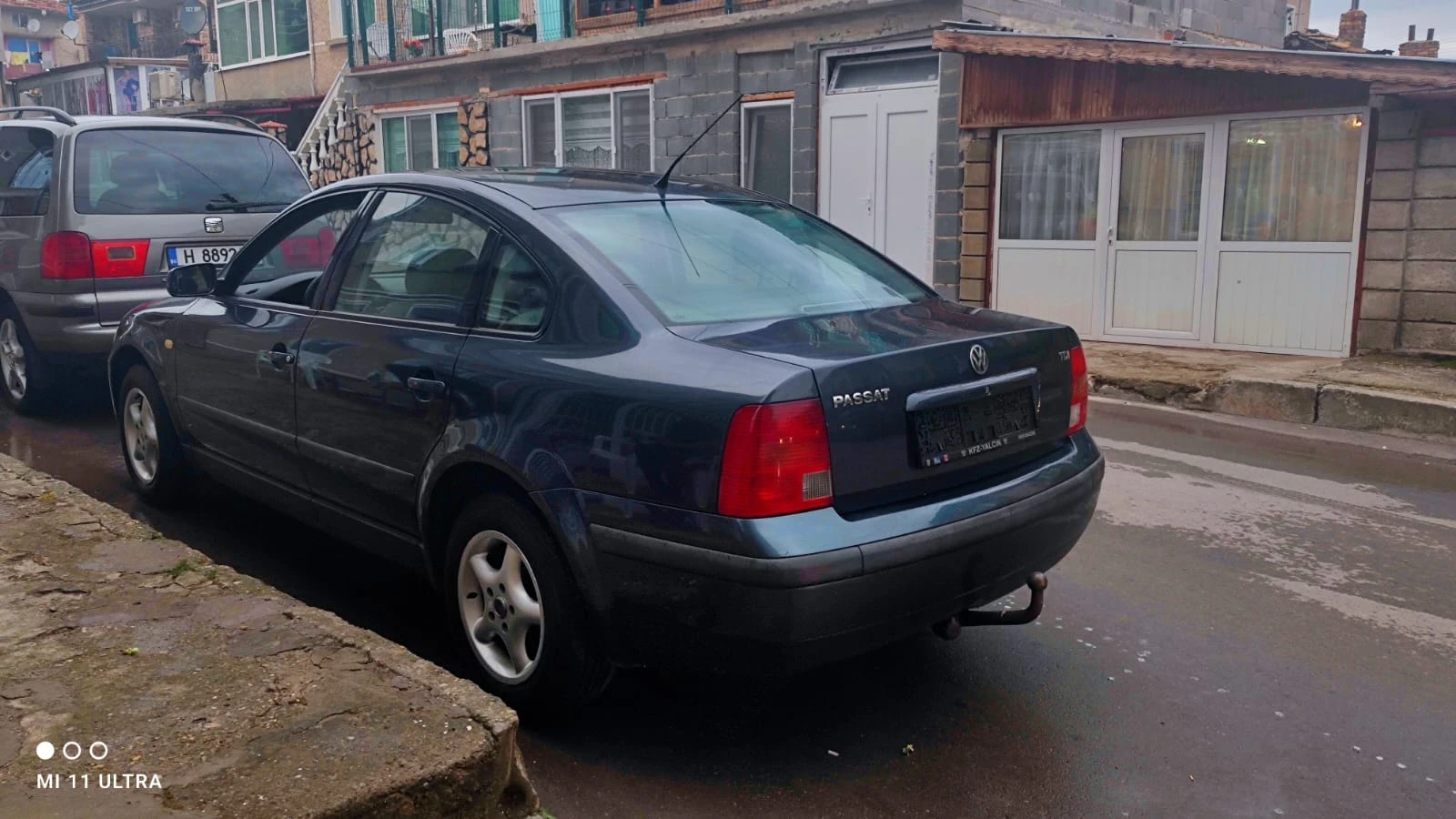 VW Passat 1.9 TDI 110 KS KLIMATIK - изображение 2