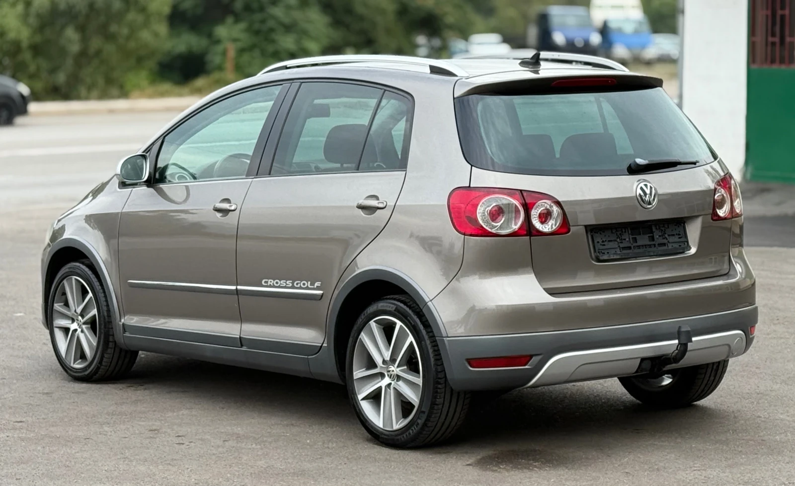 VW Golf Plus 2.0TDi 140к.с * Cross GOLF* * Навигация* * Ксенон* - изображение 4
