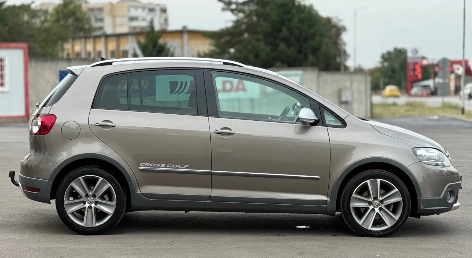 VW Golf Plus 2.0TDi 140к.с * Cross GOLF* * Навигация* * Ксенон* - изображение 8