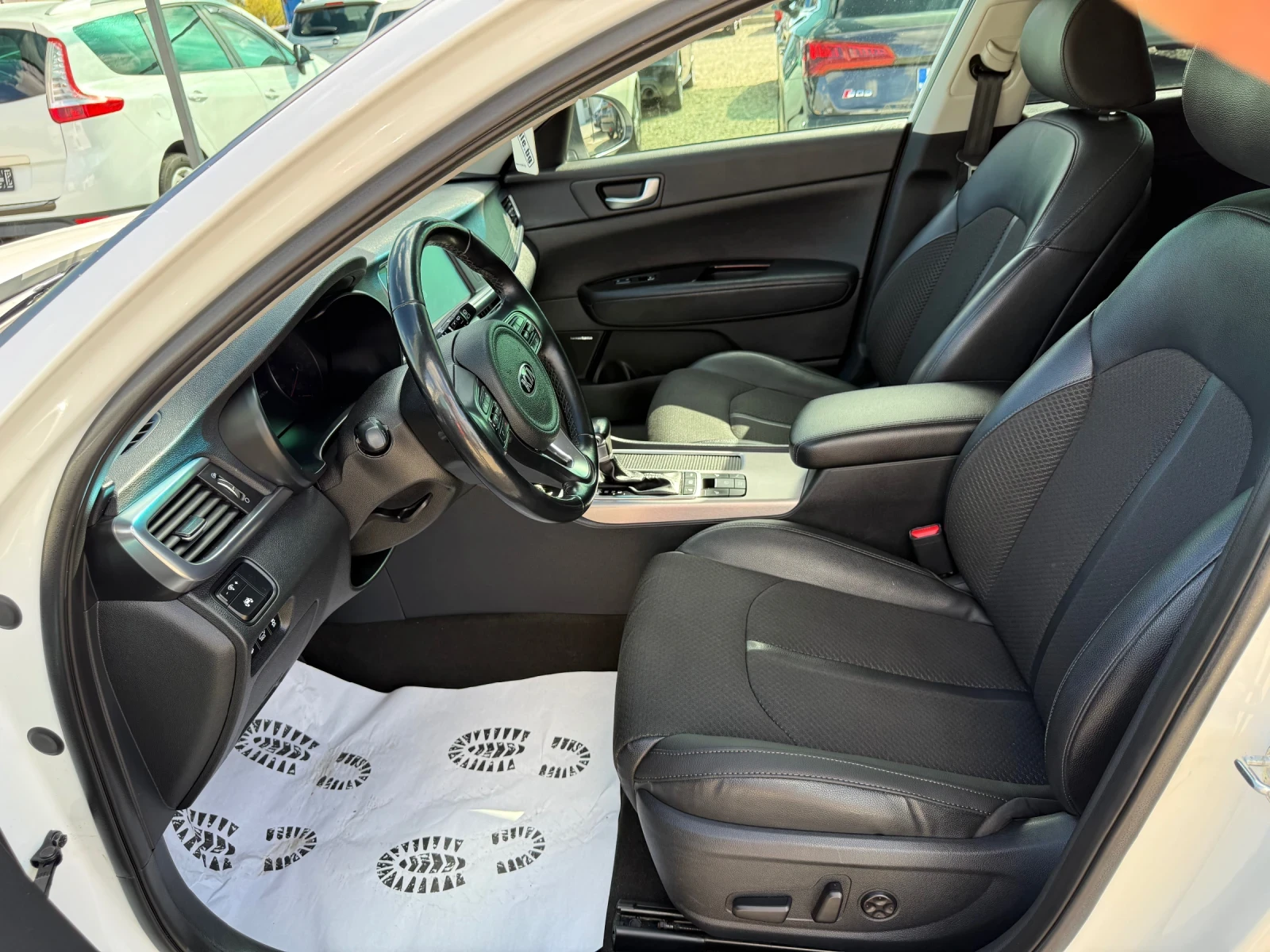 Kia Optima 2.0i/160hp/Plug in hybrid/TOP/ - изображение 10