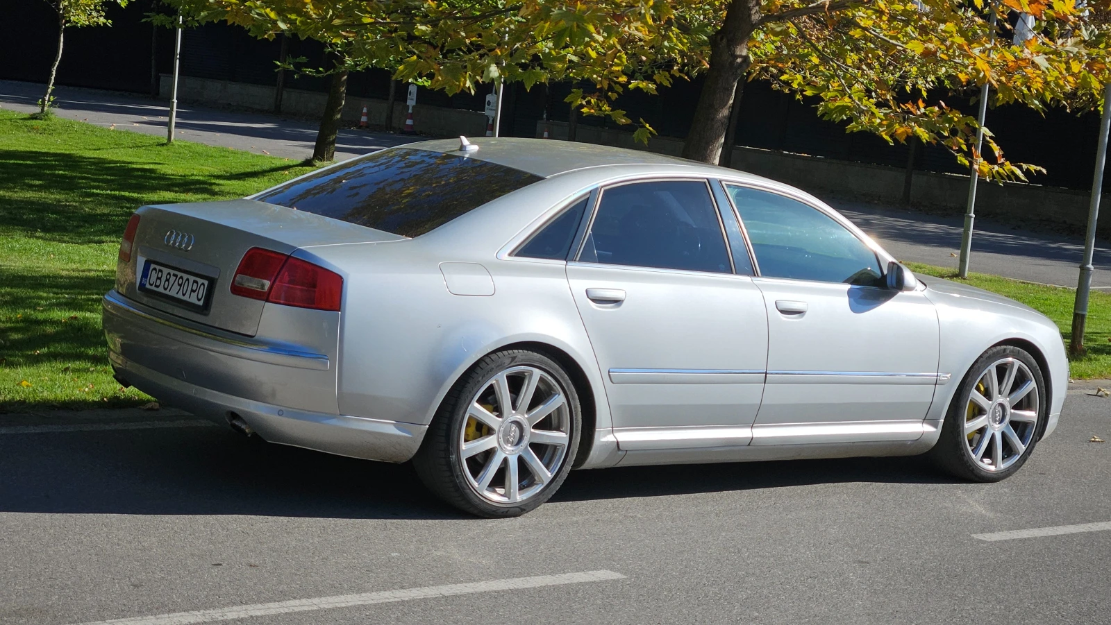 Audi A8 4.2TDI - изображение 4