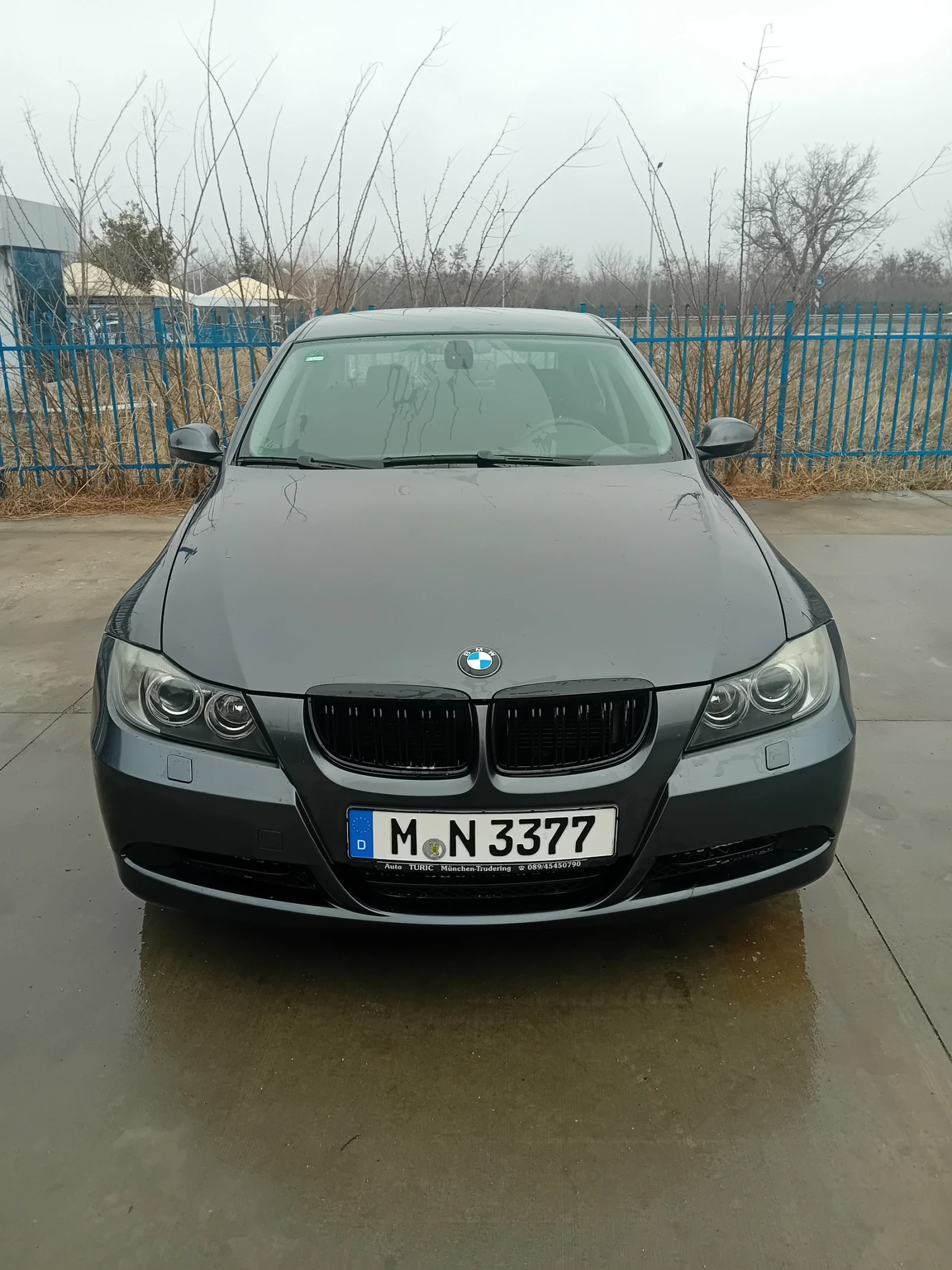 BMW 320  - изображение 2