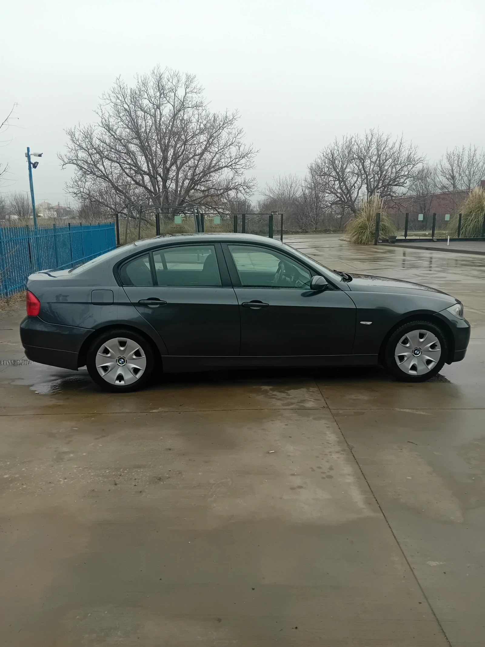 BMW 320  - изображение 4