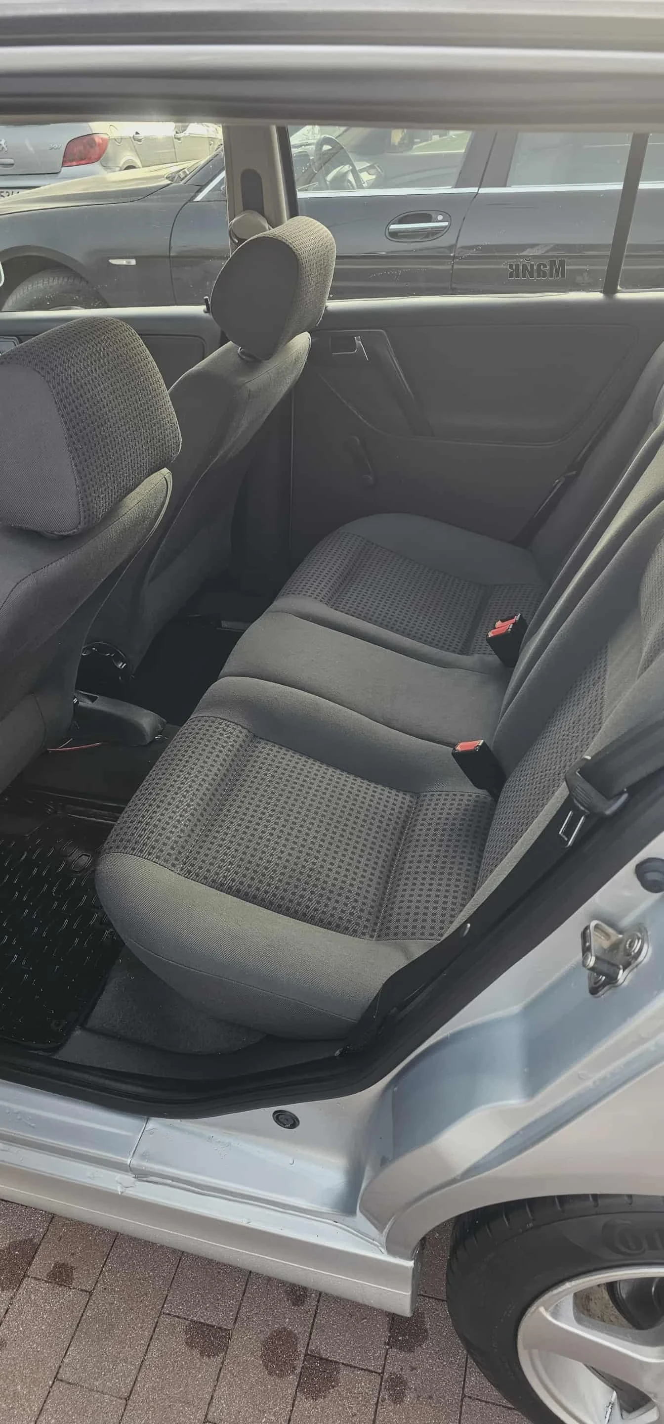 VW Polo 1.4. - изображение 9