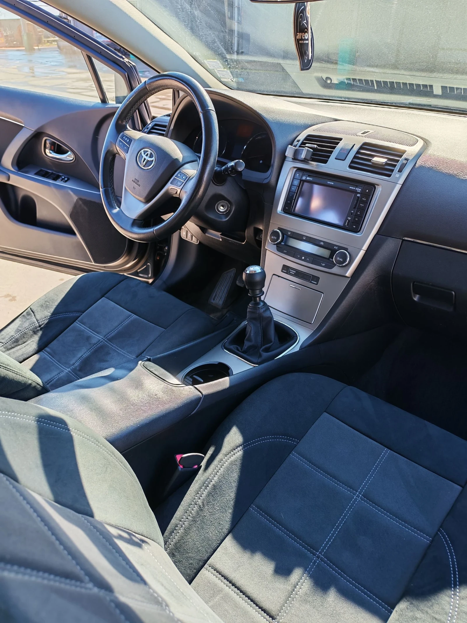 Toyota Avensis, снимка 6 - Автомобили и джипове - 53957290