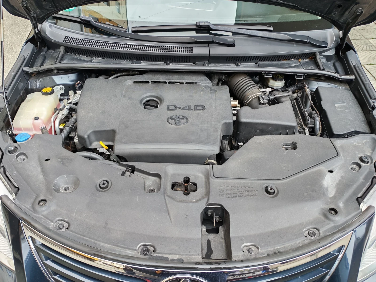 Toyota Avensis, снимка 9 - Автомобили и джипове - 53957290