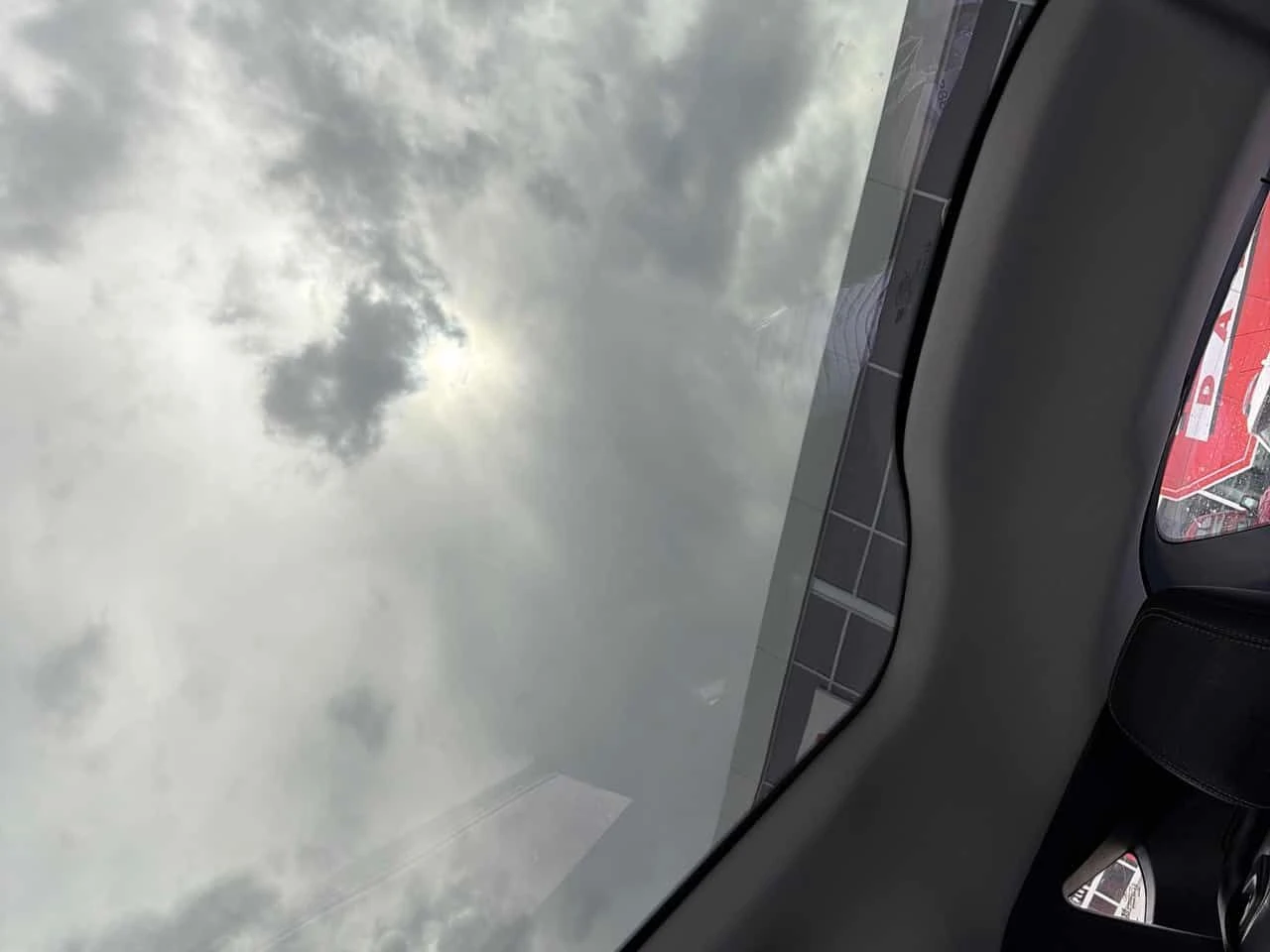 Ford Mustang Mach-E * Premium* 2 �����* PANO* KEYLESS* �������*  | Mobile.bg � ����������� 10