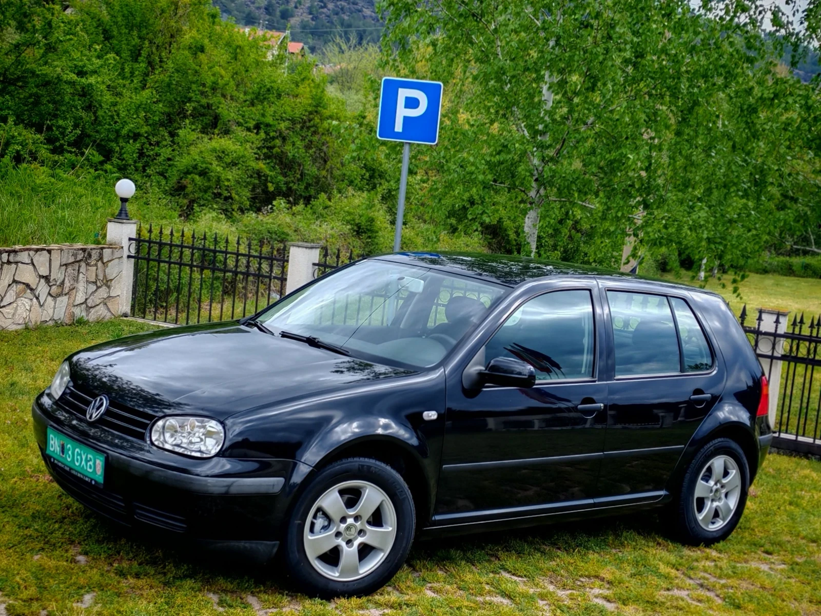 VW Golf 1.4I 16V(75)* КЛИМАТИК* НОВ ВНОС* , снимка 3 - Автомобили и джипове - 54399080
