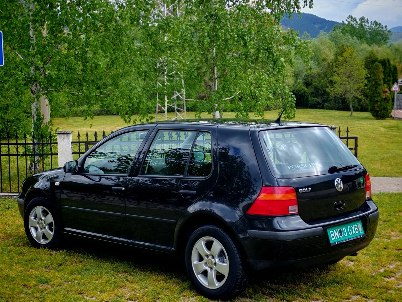 VW Golf 1.4I 16V(75)* КЛИМАТИК* НОВ ВНОС* , снимка 4 - Автомобили и джипове - 54399080