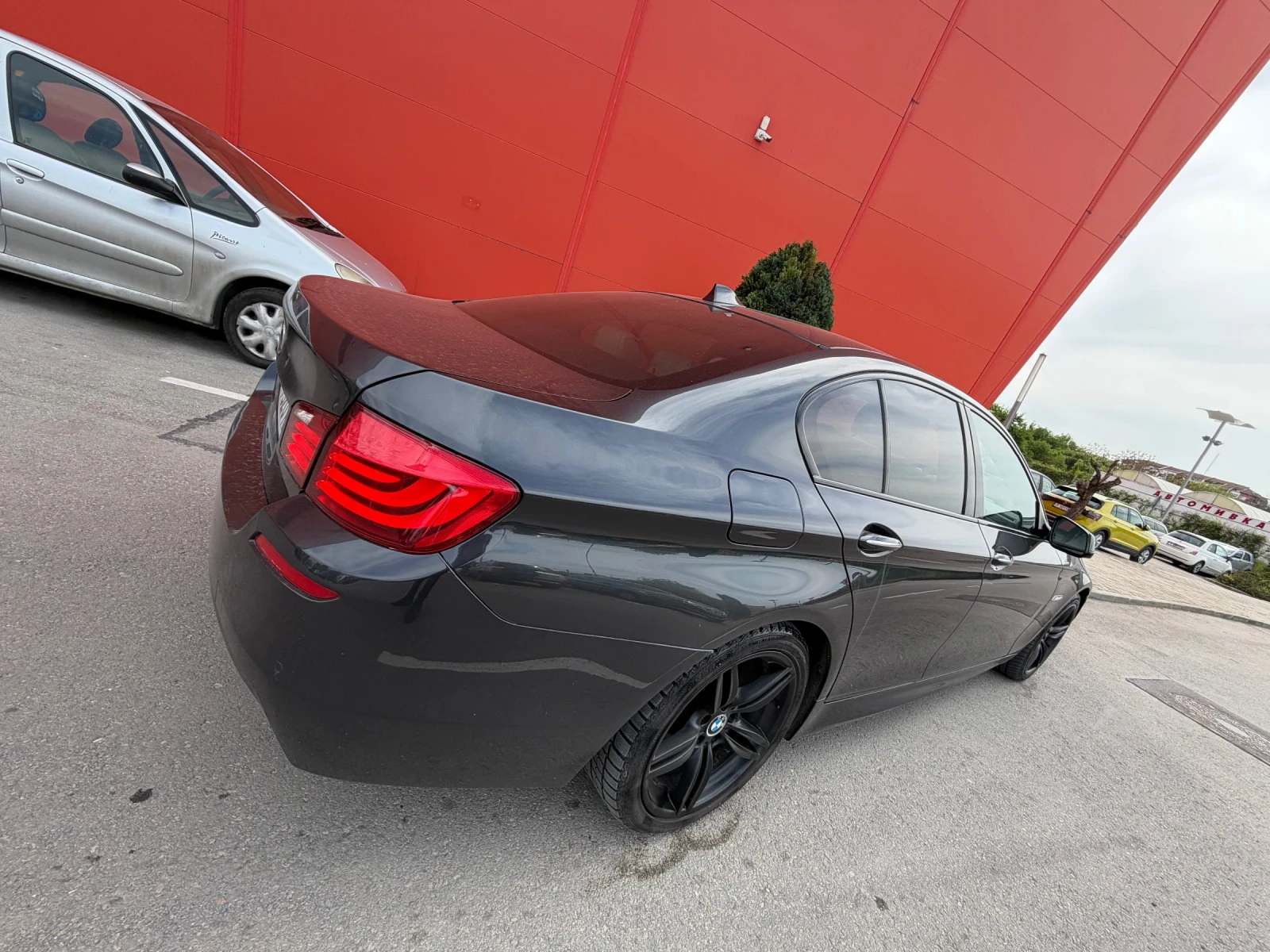 BMW 530 Mпакет* Вакум* HeadUP, снимка 4 - Автомобили и джипове - 54412442