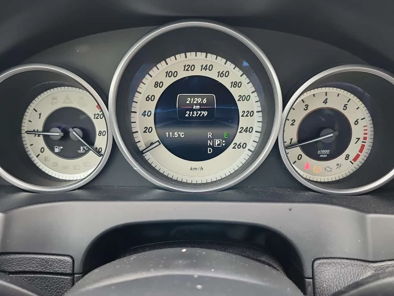 Mercedes-Benz E 400  COUPE 4matic | HARMAN KARDON | DIS | MEMORY, снимка 10 - Автомобили и джипове - 54592146