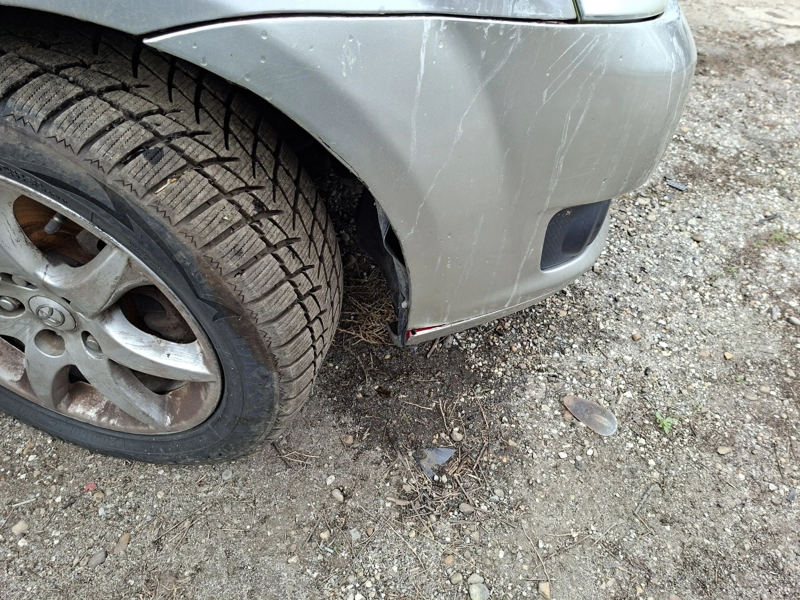 Toyota Corolla verso ЦЯЛА за ЧАСТИ, снимка 11 - Автомобили и джипове - 54621015