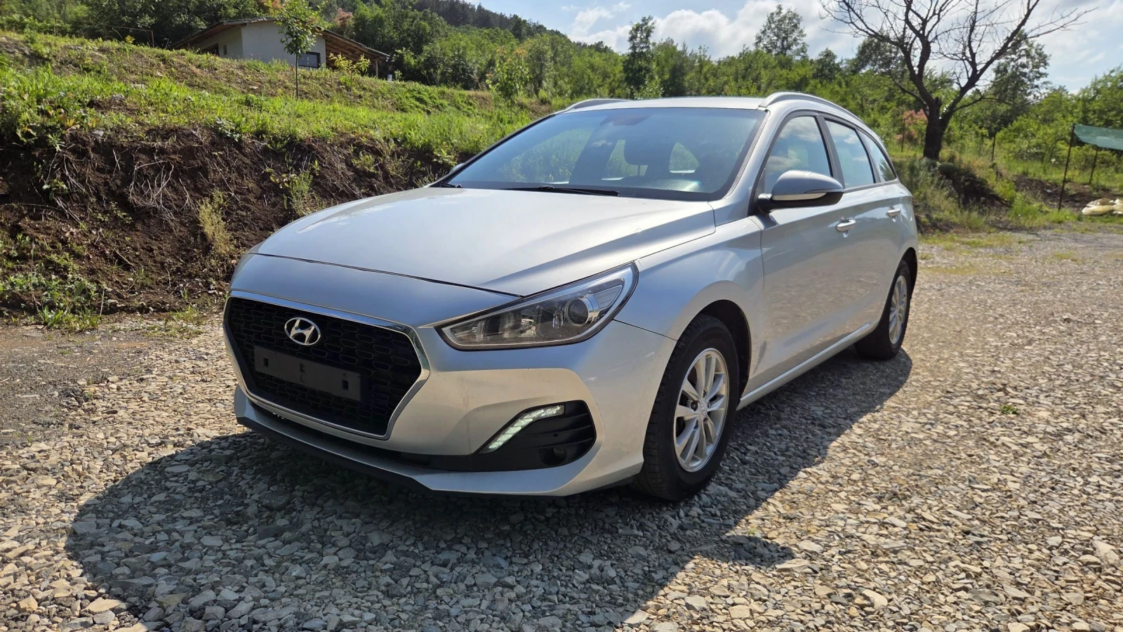 Hyundai I30 1.4 MPI, снимка 4 - Автомобили и джипове - 54800361