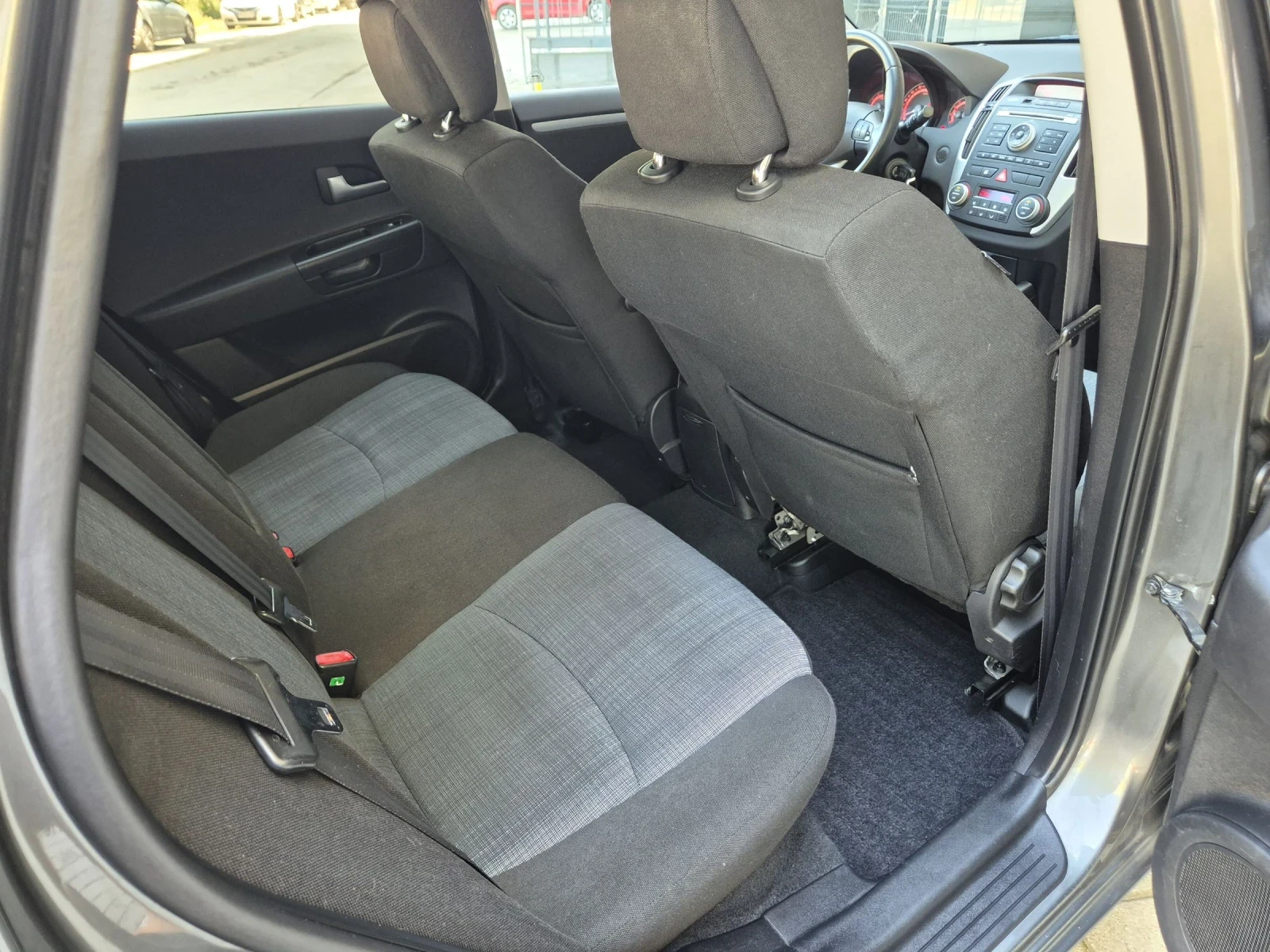 Kia Ceed 1.6# Face#, снимка 12 - Автомобили и джипове - 54869233