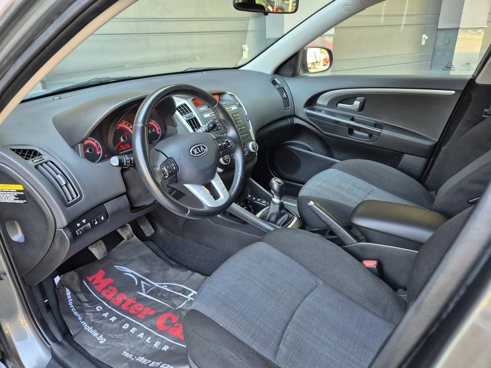 Kia Ceed 1.6# Face#, снимка 8 - Автомобили и джипове - 54869233