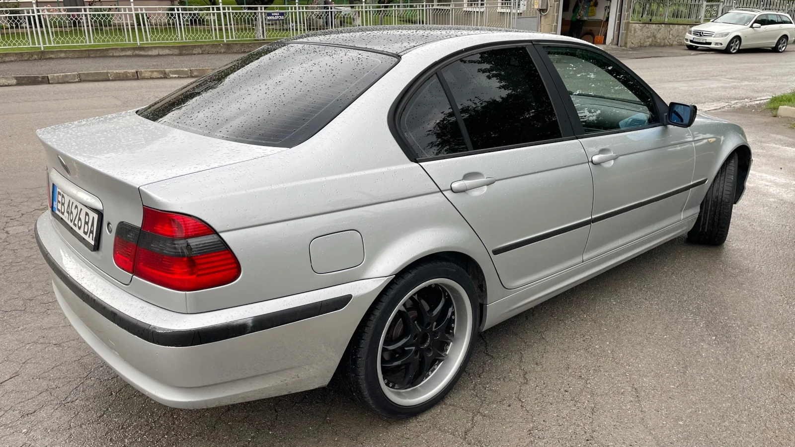 BMW 318, снимка 2 - Автомобили и джипове - 54948613