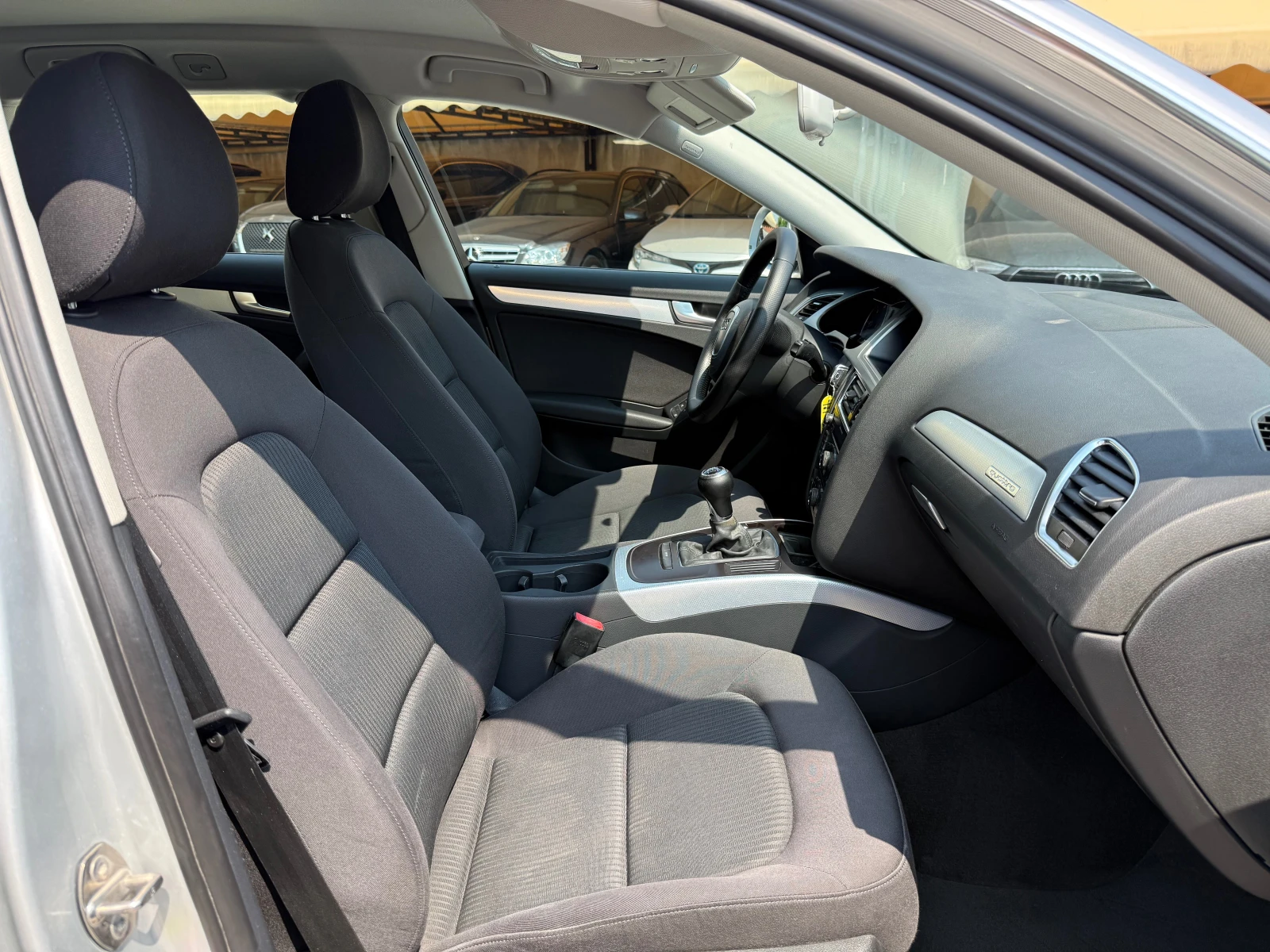 Audi A4 2.0TDI quattro 170к.с.  !!!100% РЕАЛНИ КИЛОМЕТРИ!!, снимка 14 - Автомобили и джипове - 55067687