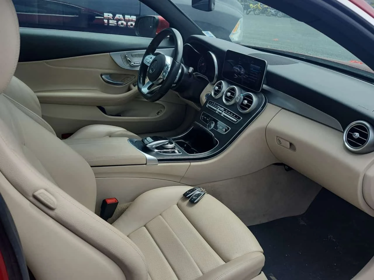 Mercedes-Benz C 300 4MATIC / ПОДГРЕВИ / ПАНОРАМА / ПРЕДСТАВИТЕЛСТВО, снимка 12 - Автомобили и джипове - 55233750