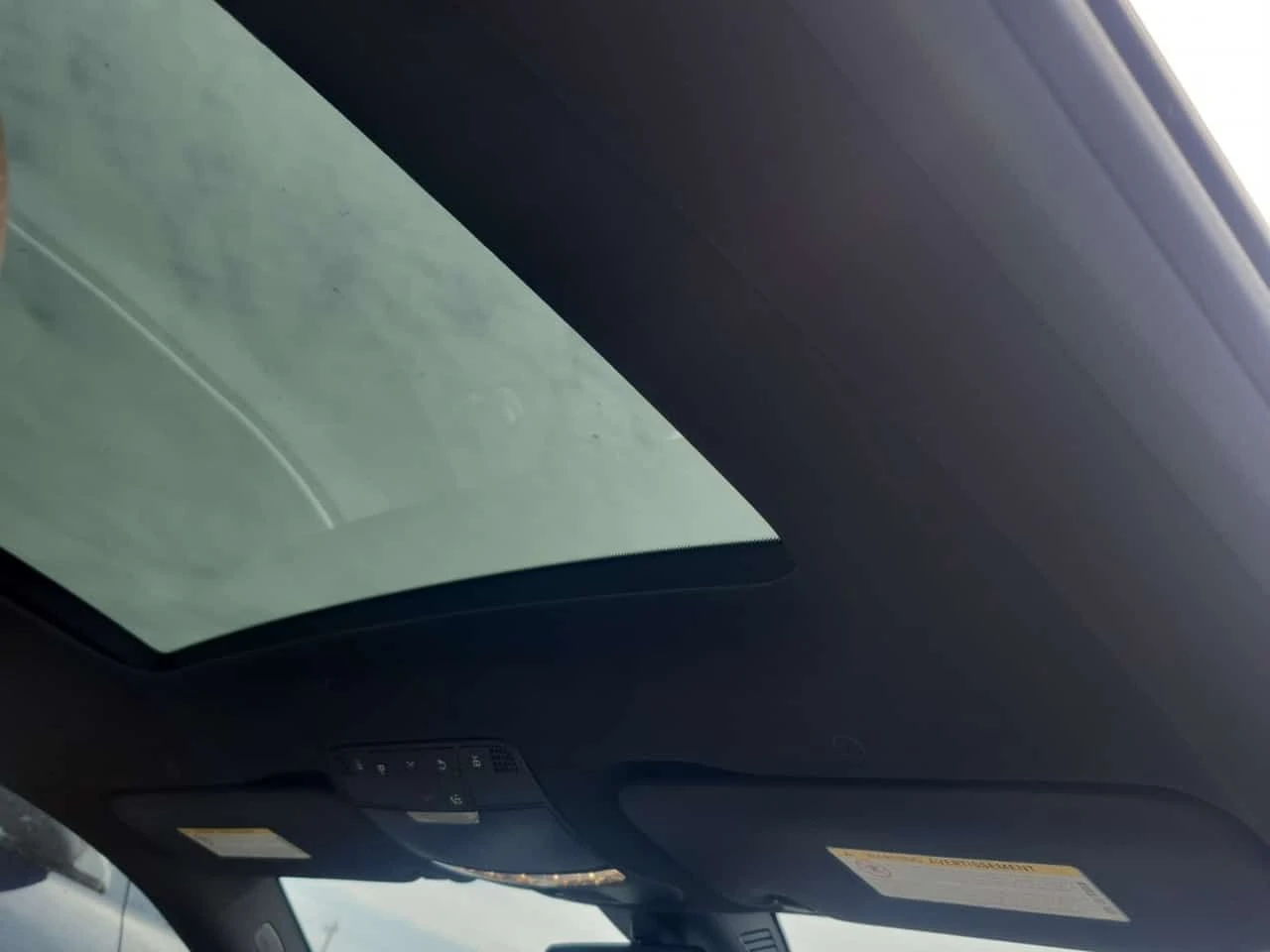 Mercedes-Benz C 300 4MATIC / ПОДГРЕВИ / ПАНОРАМА / ПРЕДСТАВИТЕЛСТВО, снимка 13 - Автомобили и джипове - 55233750