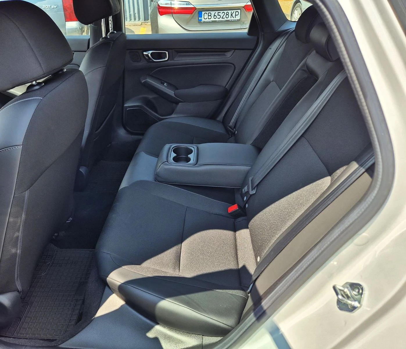 Honda Civic 2.0i * ��������� * HYBRID *  | Mobile.bg � ����������� 11