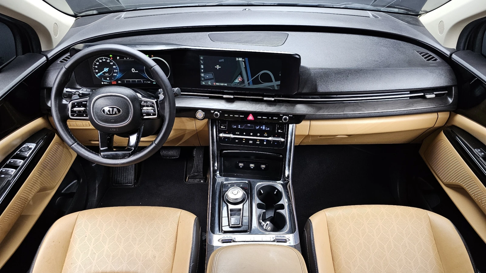 Kia Carnival 2.2* 360* ЕЛ. БАГАЖНИК* ПОДГРЕВ ВОЛАН* КРАЙНА ЦЕНА, снимка 7 - Автомобили и джипове - 56024737