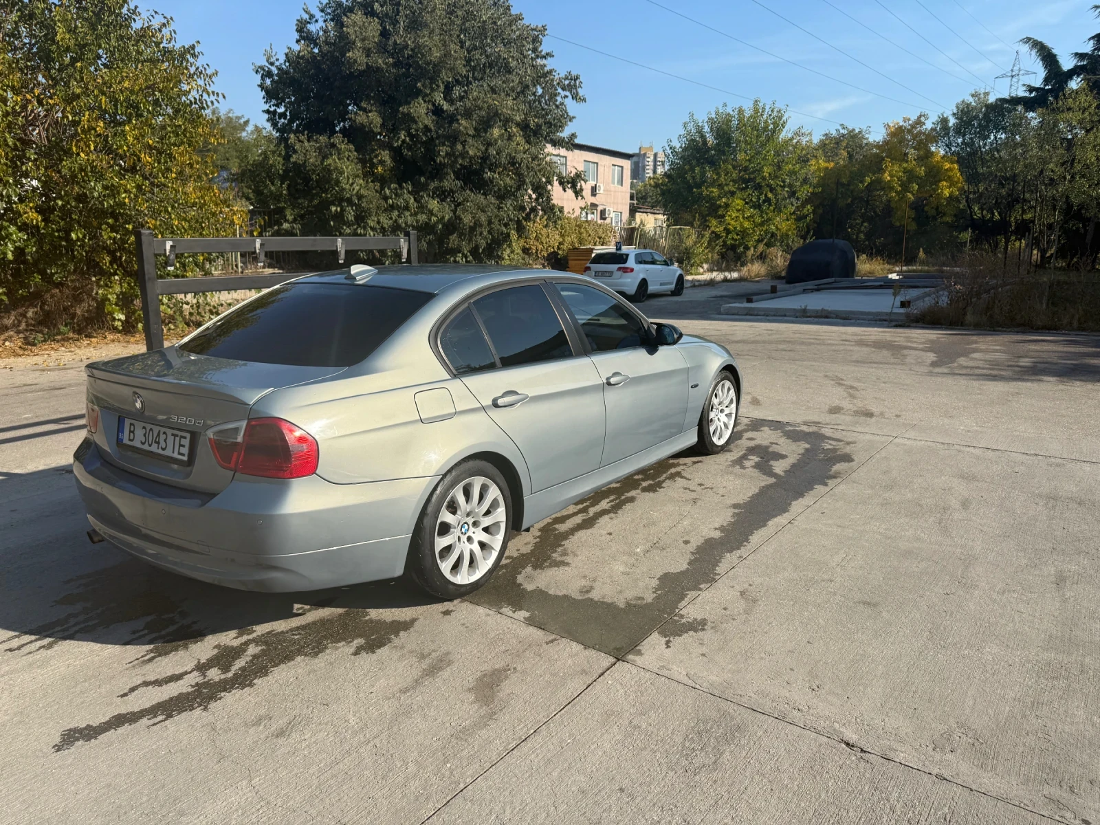 BMW 320, снимка 4 - Автомобили и джипове - 56428833