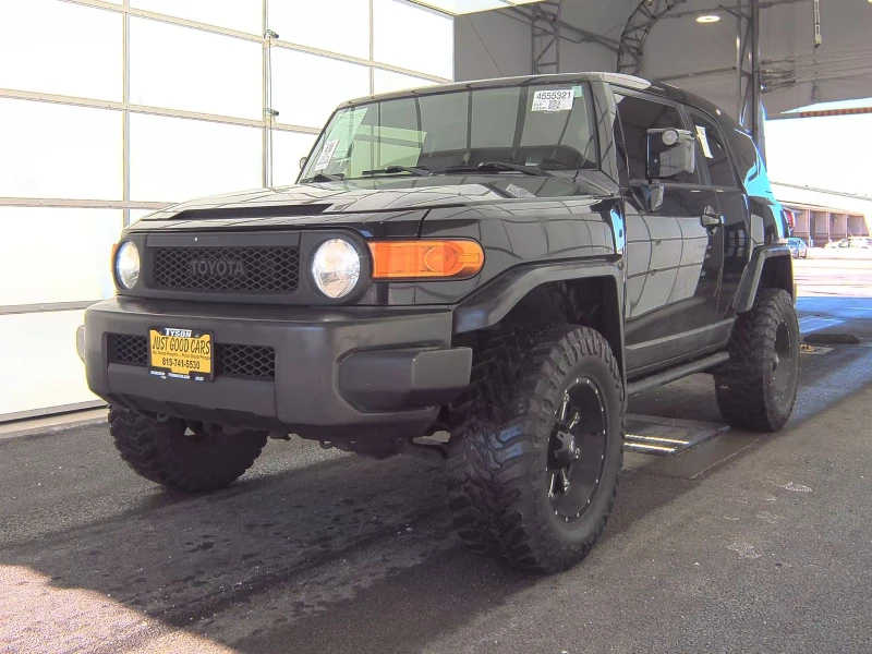 Toyota Fj cruiser КРАЙНА ЦЕНА ДО СОФИЯ, снимка 1 - Автомобили и джипове - 49358484