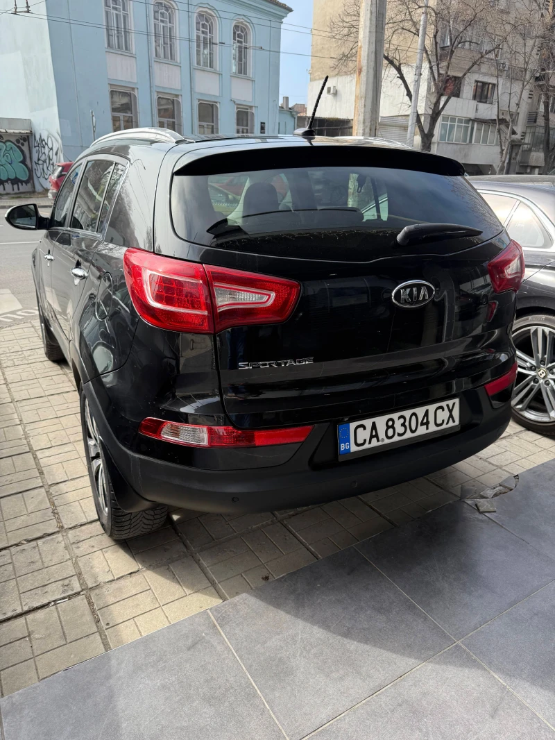 Kia Sportage, снимка 2 - Автомобили и джипове - 49436331