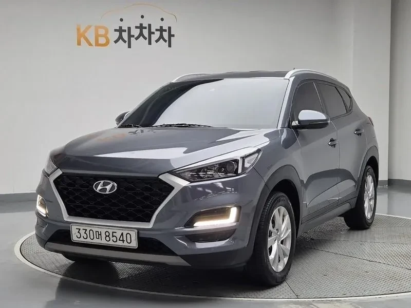 Hyundai Tucson Diesel 1.6 2Wd Modern, снимка 2 - Автомобили и джипове - 56304446