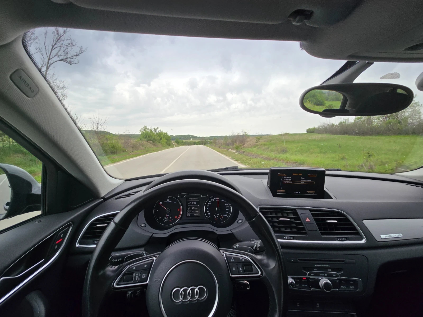 Audi Q3 S-line  - изображение 5