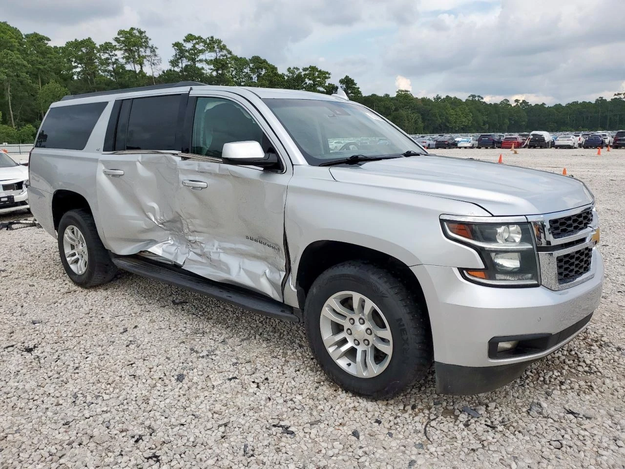 Chevrolet Suburban 5.3l K1500 Lt - изображение 4