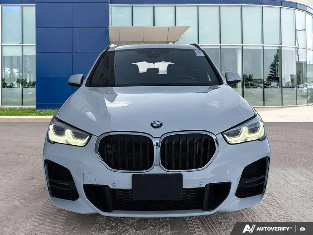 BMW X1 * xDrive28i * М СПОРТ * ПОДГРЕВИ * КАМЕРА - изображение 2