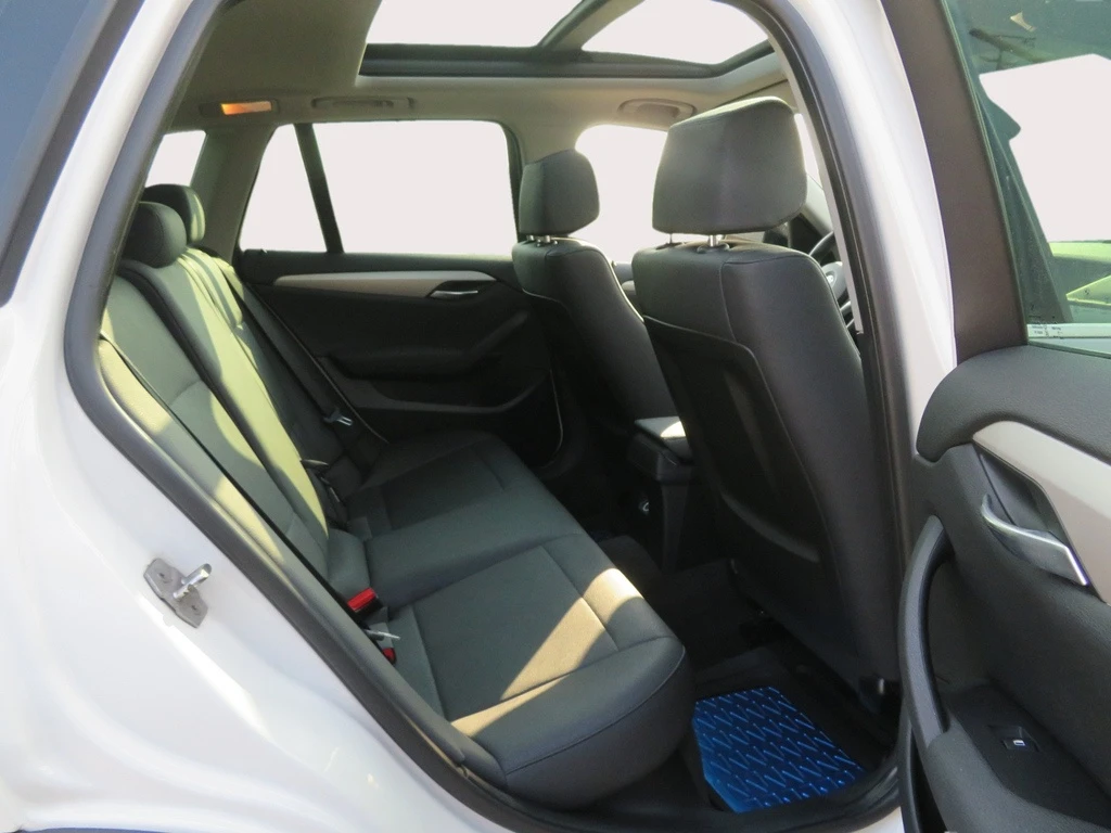 BMW X1 * * CARFAX * * АВТО КРЕДИТ * * , снимка 13 - Автомобили и джипове - 54001598