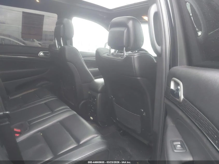 Jeep Grand cherokee 3.6l High Altitude 4X4, снимка 8 - Автомобили и джипове - 54097827