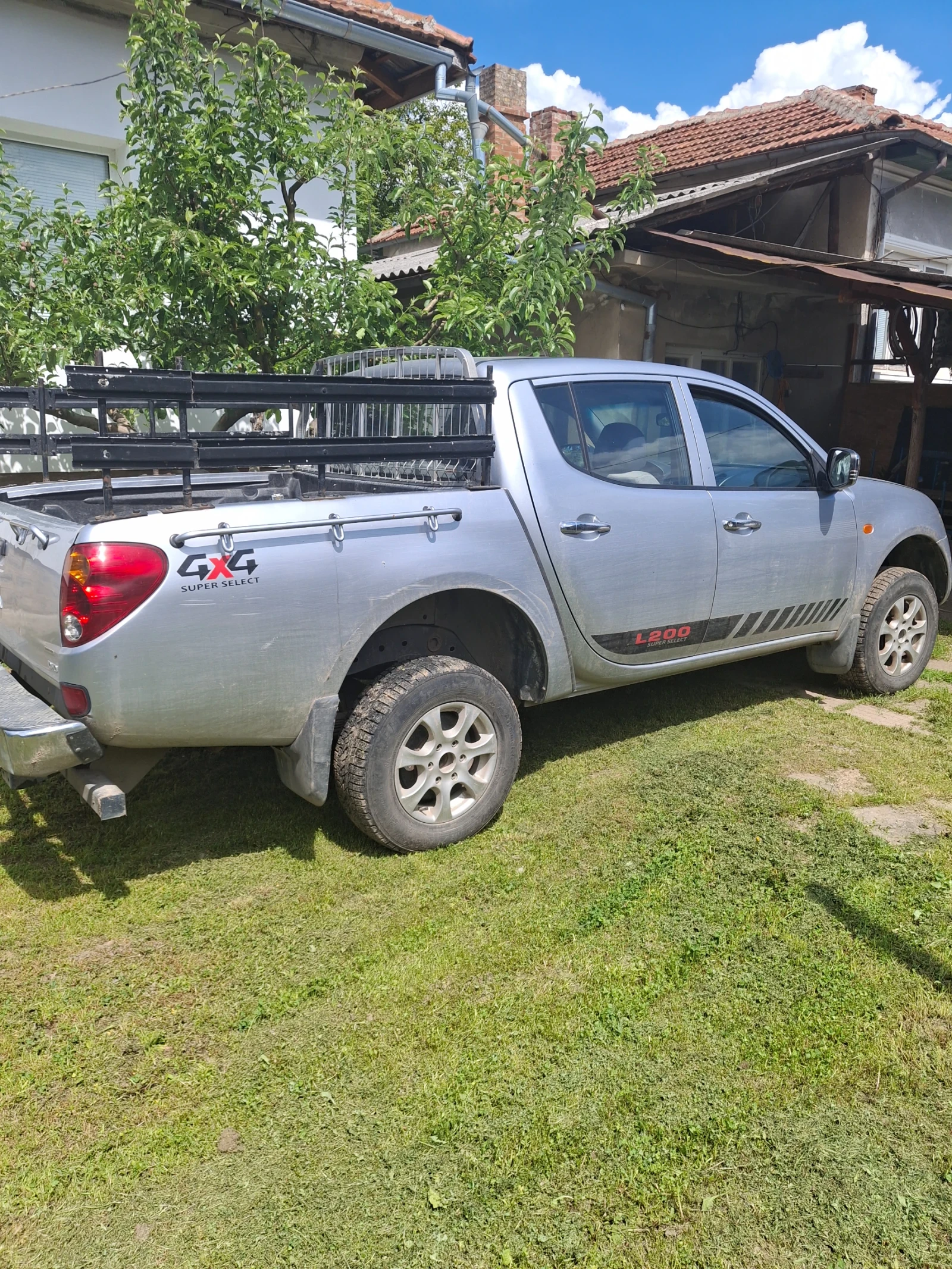 Mitsubishi L200, снимка 2 - Автомобили и джипове - 54565684