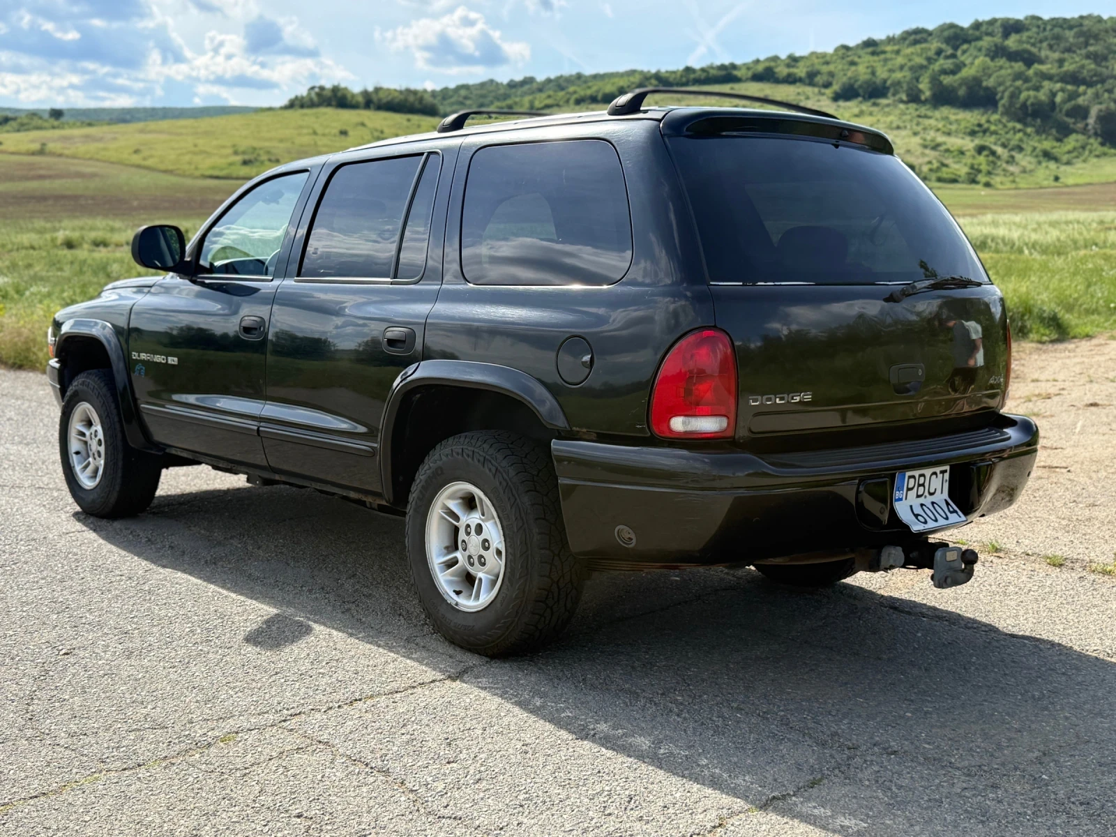 Dodge Durango 4.7 Газ, снимка 4 - Автомобили и джипове - 54922197