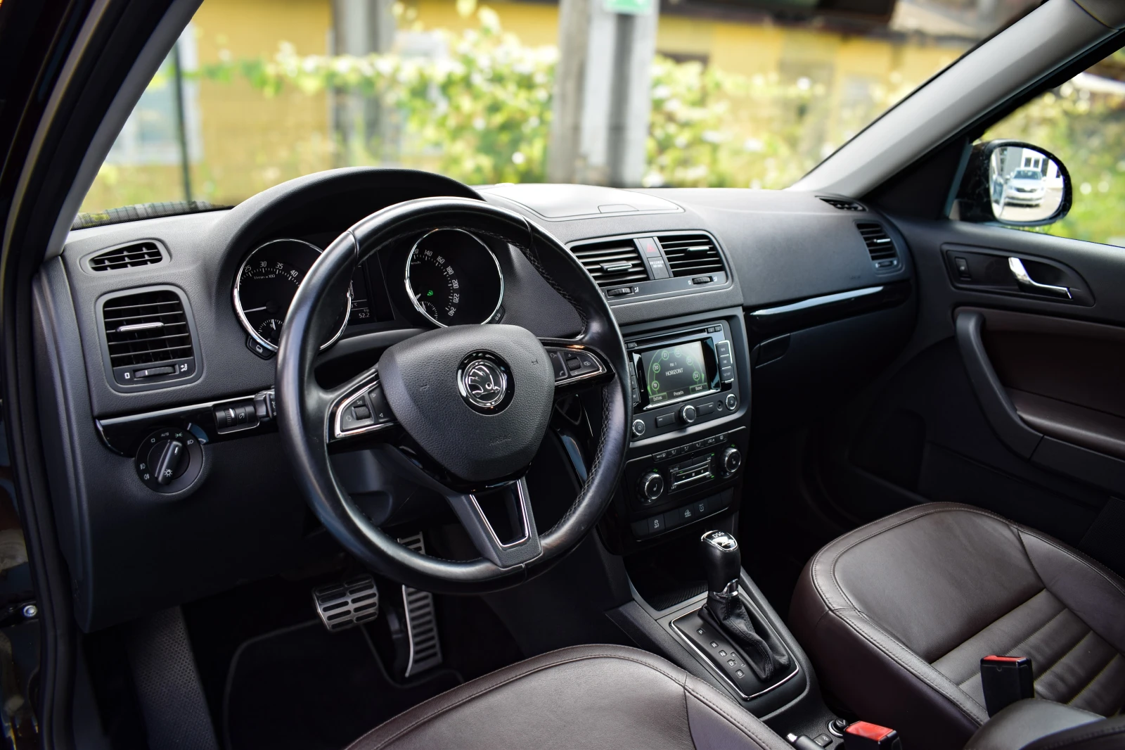 Skoda Yeti Laurin and Klement 4x4, снимка 9 - Автомобили и джипове - 55947009