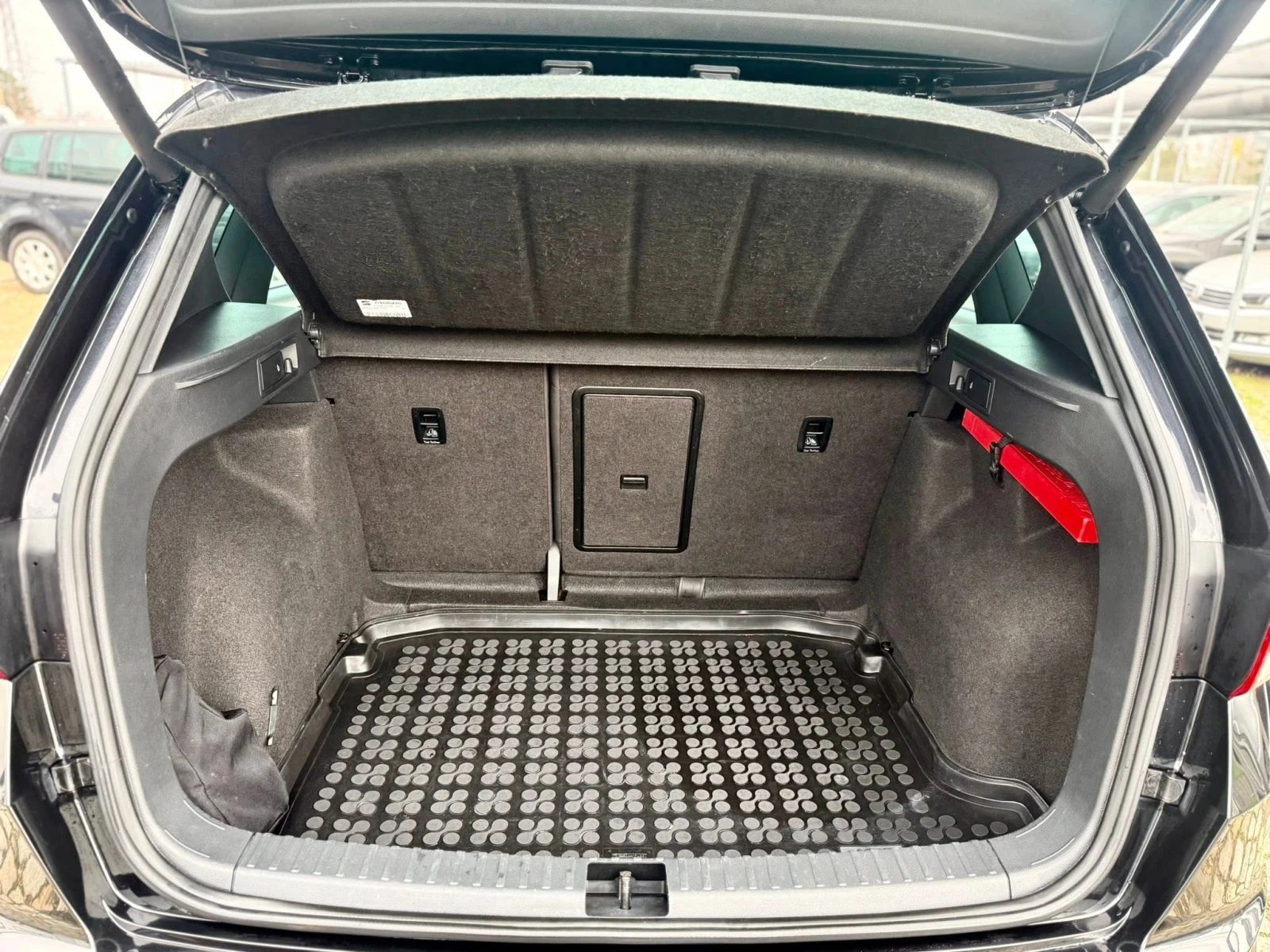 Seat Ateca 2.0 4x4 АВТОМАТИК XCELLENCE, снимка 16 - Автомобили и джипове - 56112601