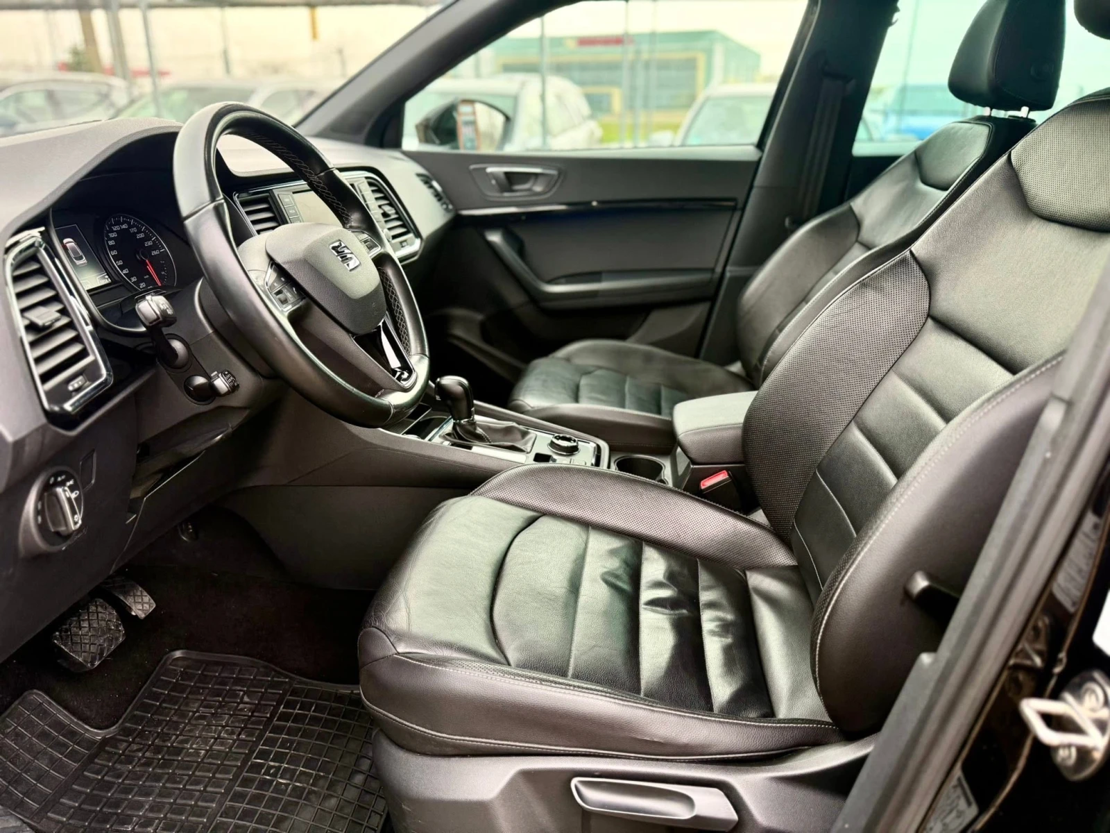Seat Ateca 2.0 4x4 АВТОМАТИК XCELLENCE, снимка 9 - Автомобили и джипове - 56112601
