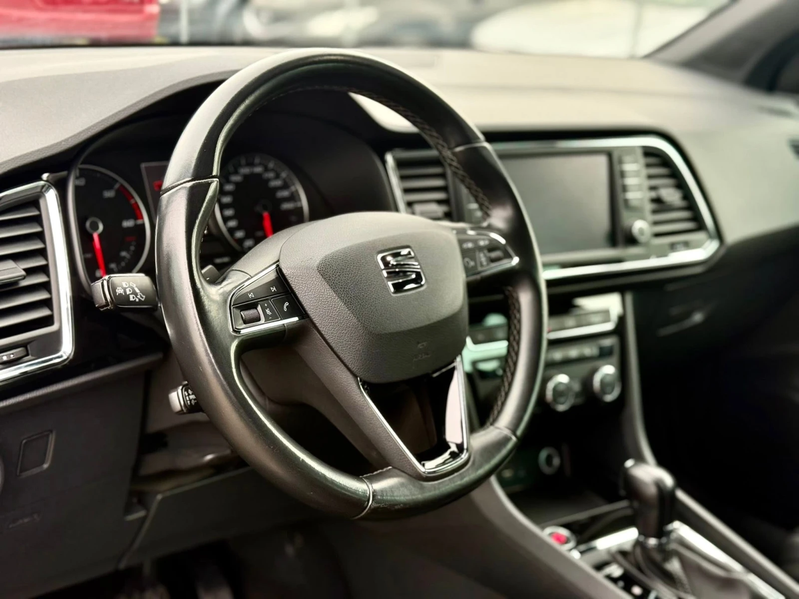 Seat Ateca 2.0 4x4 АВТОМАТИК XCELLENCE, снимка 10 - Автомобили и джипове - 56112601
