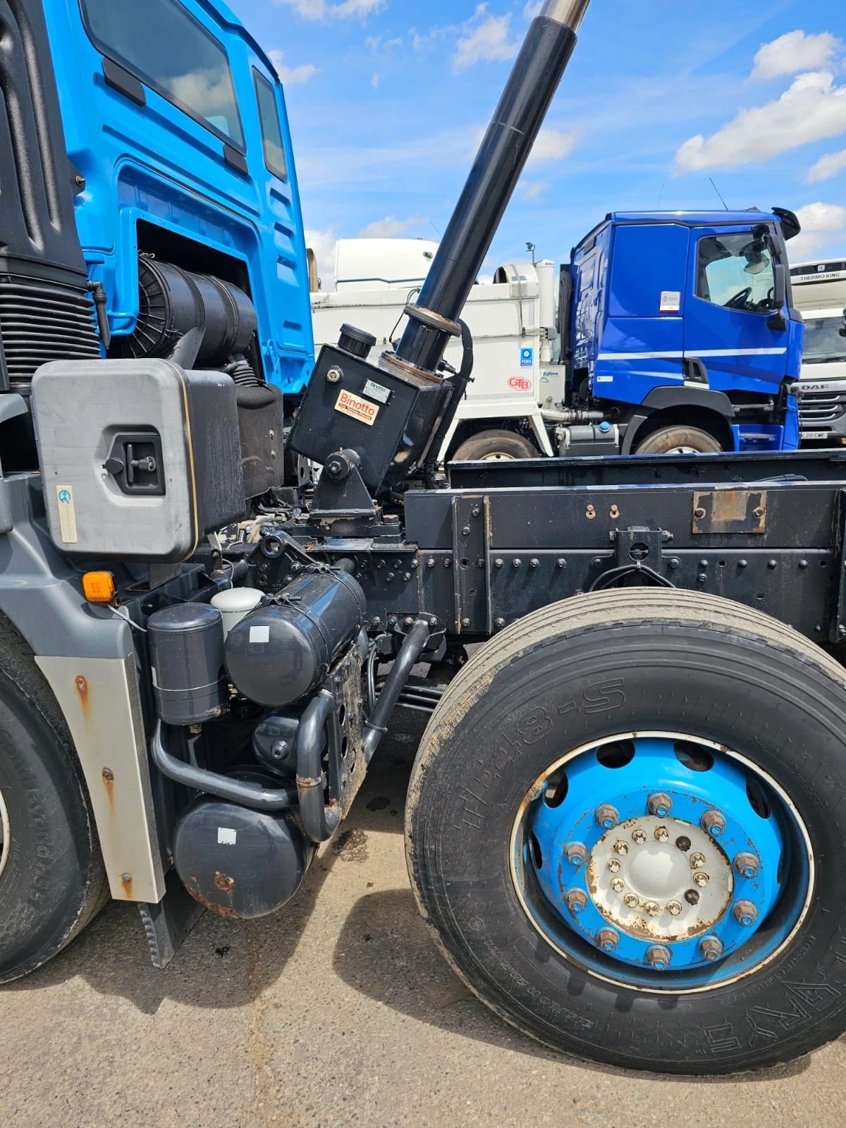 Man Tgs 32.400 8X4-самосвал/зърновоз, снимка 6 - Камиони - 54557466