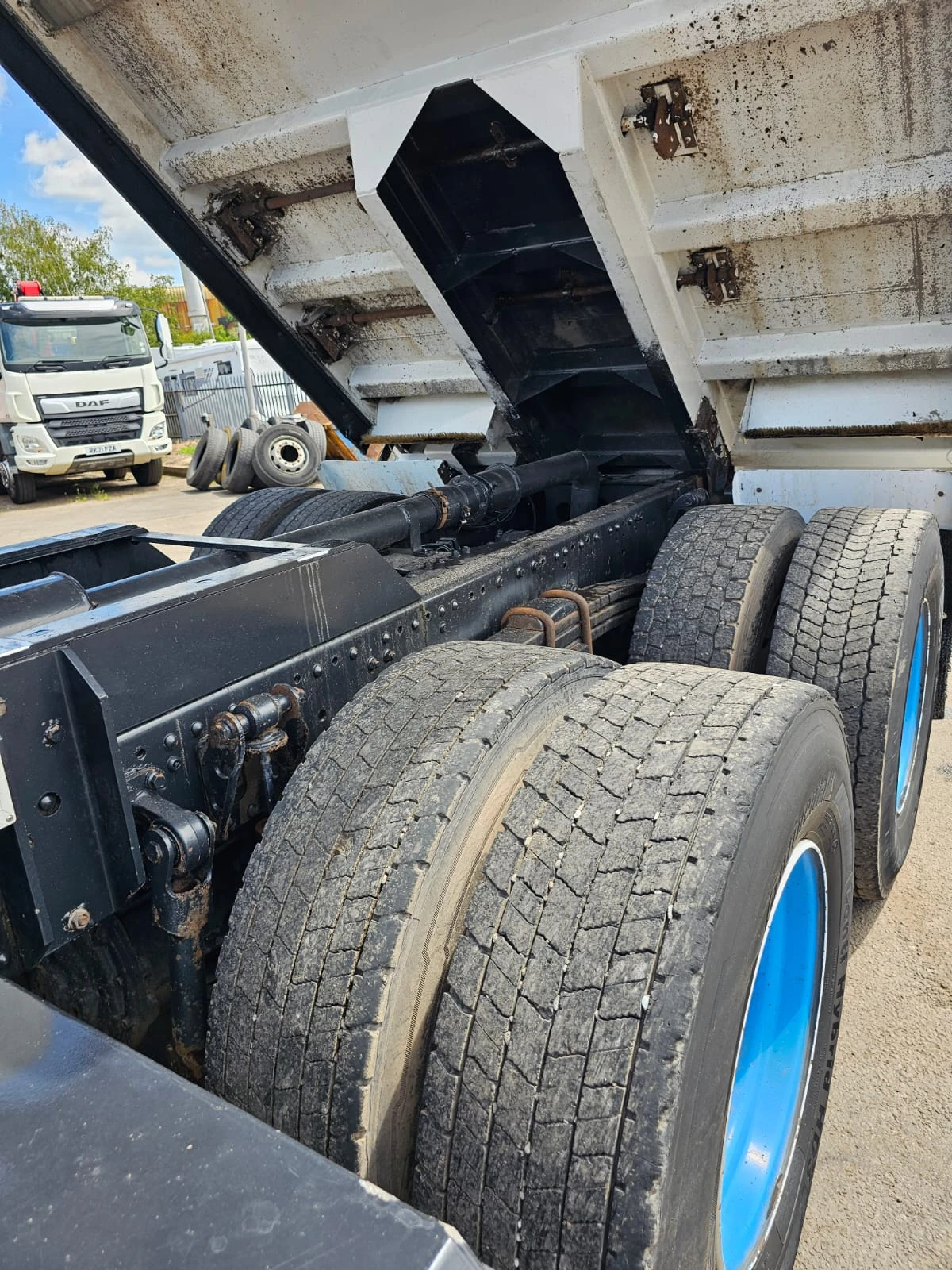 Man Tgs 32.400 8X4-самосвал/зърновоз, снимка 7 - Камиони - 54557466