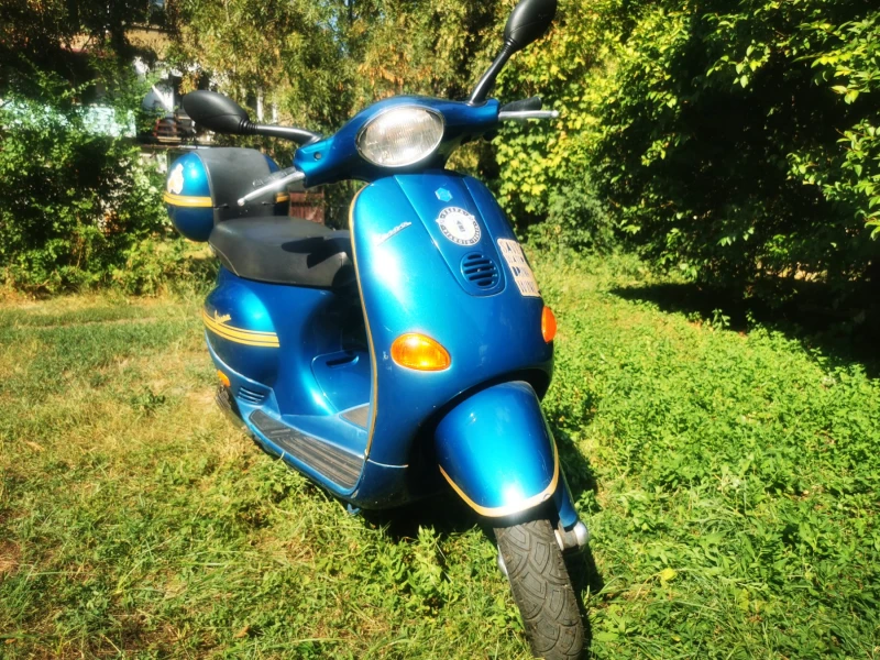 Vespa 50, снимка 1 - Мотоциклети и мототехника - 48292550