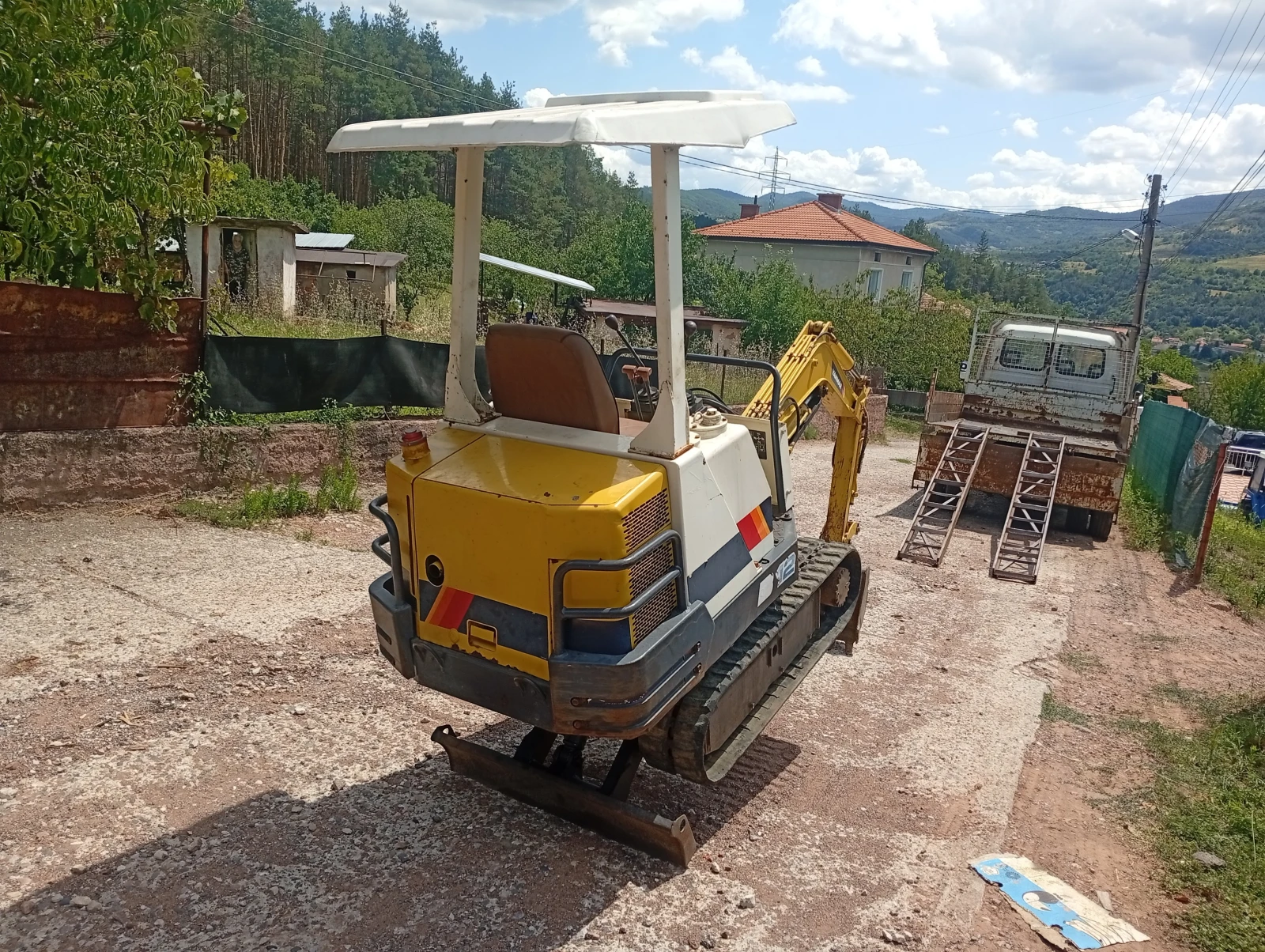 Багер Yanmar B12, снимка 3 - Индустриална техника - 55421006