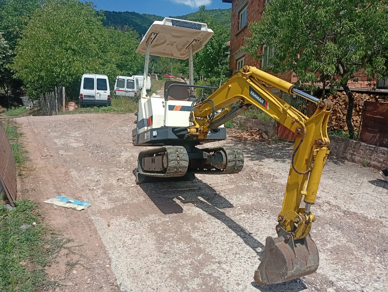 Багер Yanmar B12, снимка 4 - Индустриална техника - 55421006