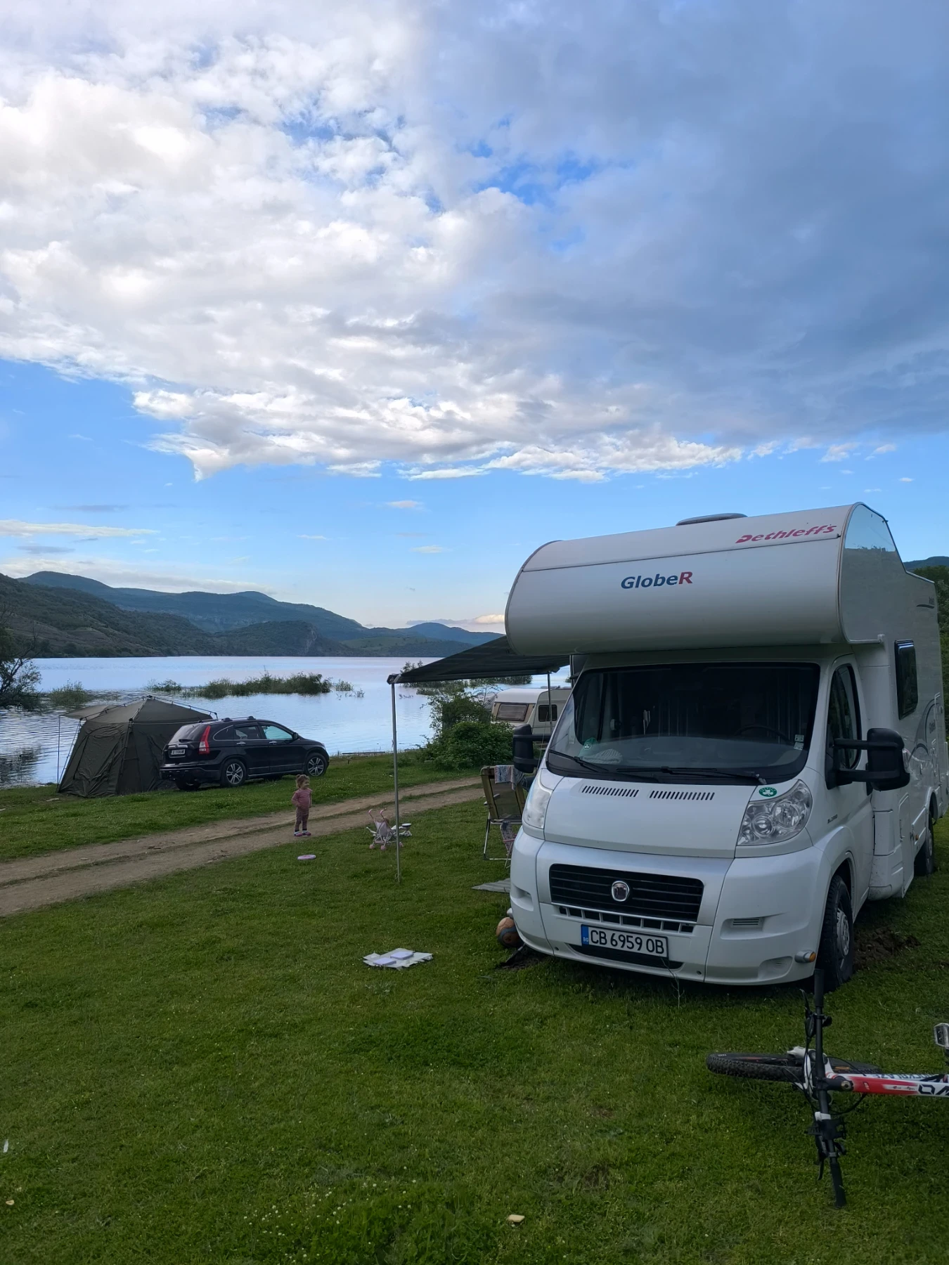 Кемпер Dethleffs Fiat Ducato 131 hp, снимка 3 - Каравани и кемпери - 55343248