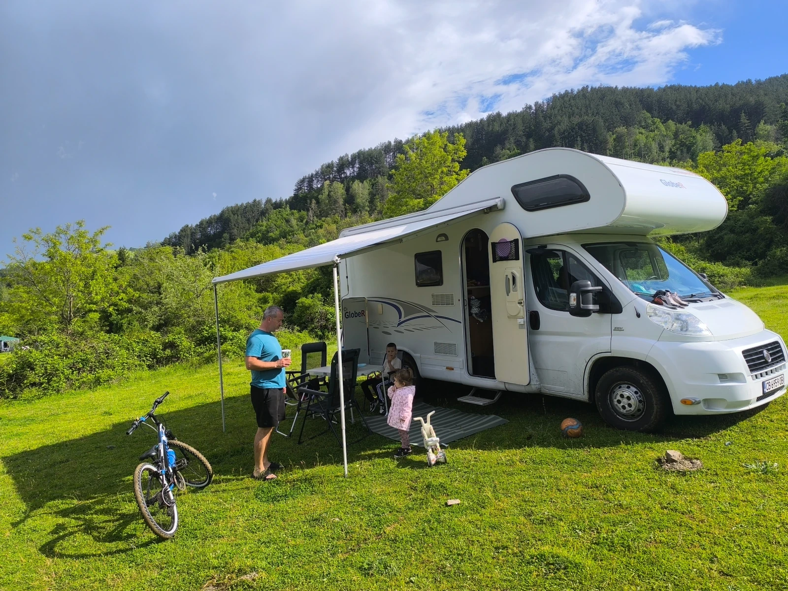 Кемпер Dethleffs Fiat Ducato 131 hp, снимка 4 - Каравани и кемпери - 55343248